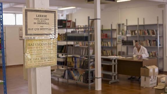 Biblioteca de Las Palomas.