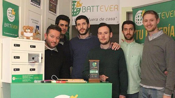 El equipo de Battever: Sergio Cuesta, Andrés Moreno-Torres, Marcos Camacho, Francisco Javier Camacho, Guillermo Carrillo, Manuel Crespo. 