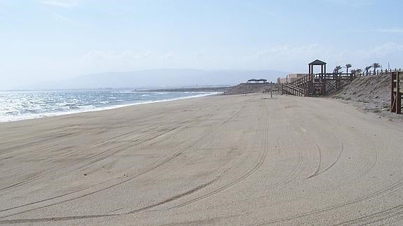 Los hechos ocurrieron la playa de la barriada capitalina de Retamar