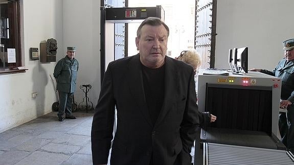 Víctor Sánchez llega al TSJA para un juicio en 2012