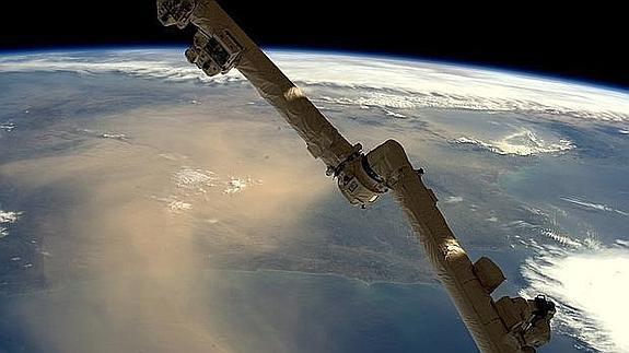La nube de polvo sobre España y Portugal, vista desde el espacio.