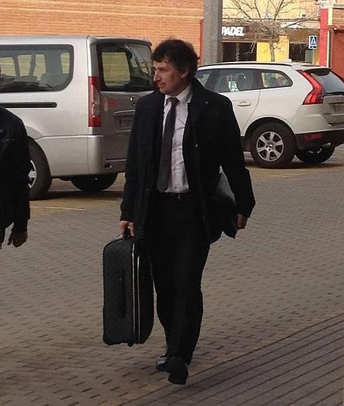 El italiano Gino Pozzo, a su llegada a Los Cármenes el pasado lunes. 