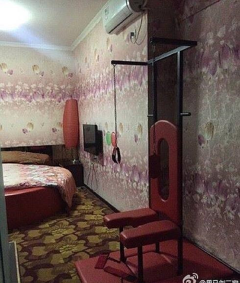 Habitación del hotel donde alojaron a las mujeres