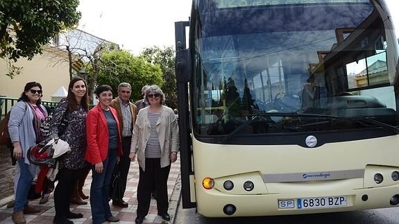 Una nueva línea de bus dará servicio a 2.000 personas de cinco urbanizaciones de Albolote