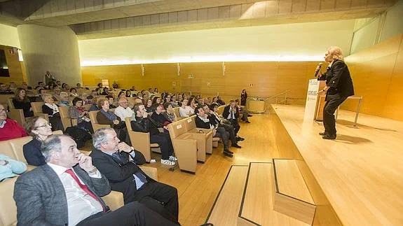 «Promovamos una medicina con alma que rompa las barreras entre médico y paciente»