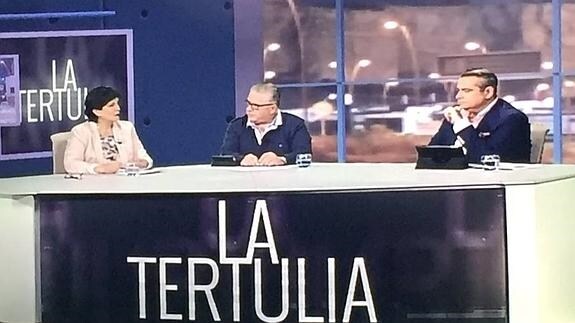 IU pide la retirada del programa 'La Luna' en Interalmería TV