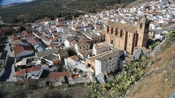 Así es la iglesia de la Encarnación de Íllora que acoge la boda de la hija del duque de Wellington