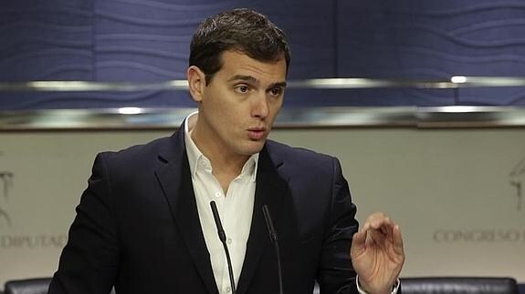 Rivera responde al PP: "Efectivamente hubo atraco en Granada, y detención e imputación de alcalde"
