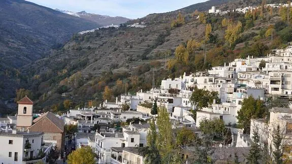 Este pueblo de Granada es uno de los más bonitos del mundo