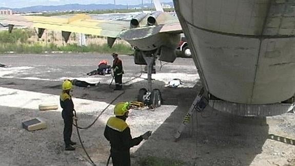 Simulacro de accidente aéreo en la Base de Getafe. 
