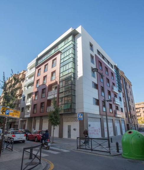 Edificio en el que vive el exalcalde José Torres Hurtado y que fue sancionado. 