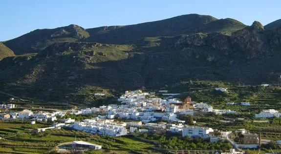 Lucainena de las Torres, pueblo blanco y tranquilo con encanto