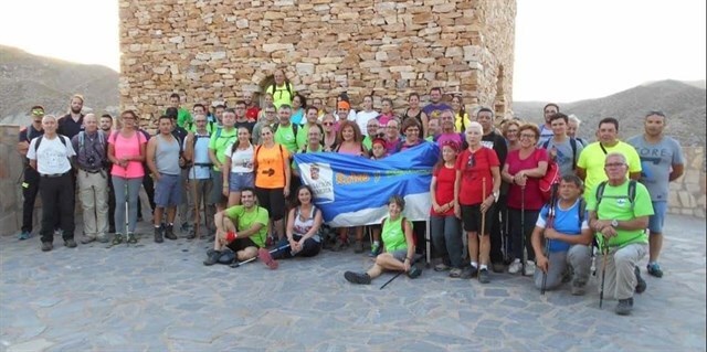 Casi 60 senderistas completan en Líjar la ruta organizada por la Diputación