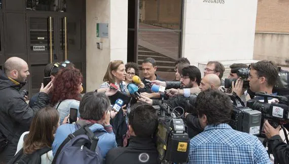 Isabel Nieto, tras declarar en sede judicial por la operación Nazarí. 
