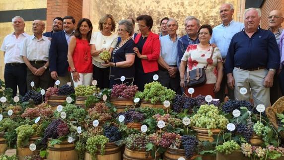 Acto de homenaje a los parraleros en la Delegacion del Gobierno de Almería. 