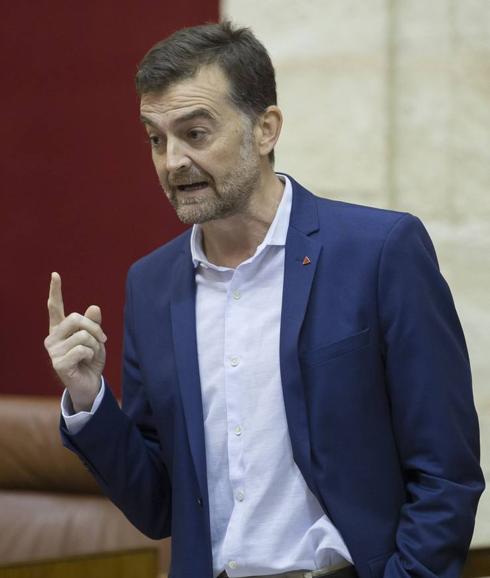 Antonio Maíllo recibe el alta tras superar un cáncer de estómago