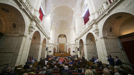 Imagen del salón de plenos del Parlamento andaluz.