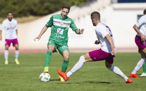 Manolillo no tendrá en el banquillo el recambio del lesionado Víctor Monteiro.