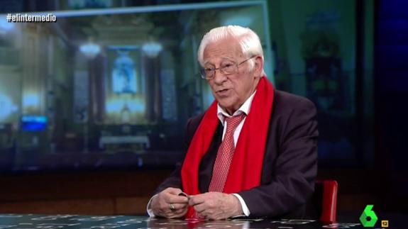 El padre Ángel, sobre los gays: «Si puedo bendecir a animales, ¿no voy a poder bendecir a personas que se quieren?»