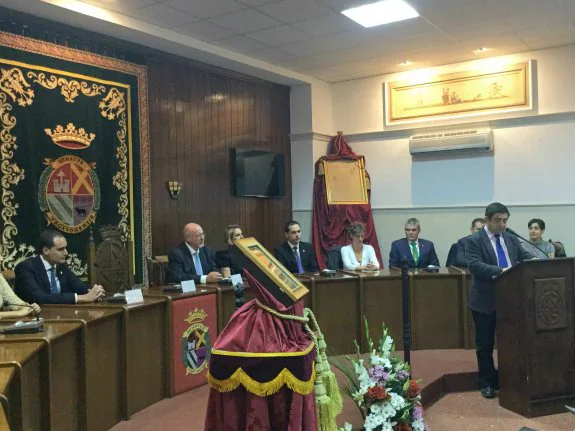 Francisco Reyes, presidente de la Diputación de Jaén, durante su discurso en la entrega de la Medalla de Oro a Juan Eslava.