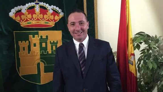 El alcalde de Serranillos del Valle (Madrid), Iván Fernández.