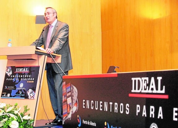 José Llorca, presidente de Puertos del Estado, en una conferencia organizada por IDEAL en Almería.