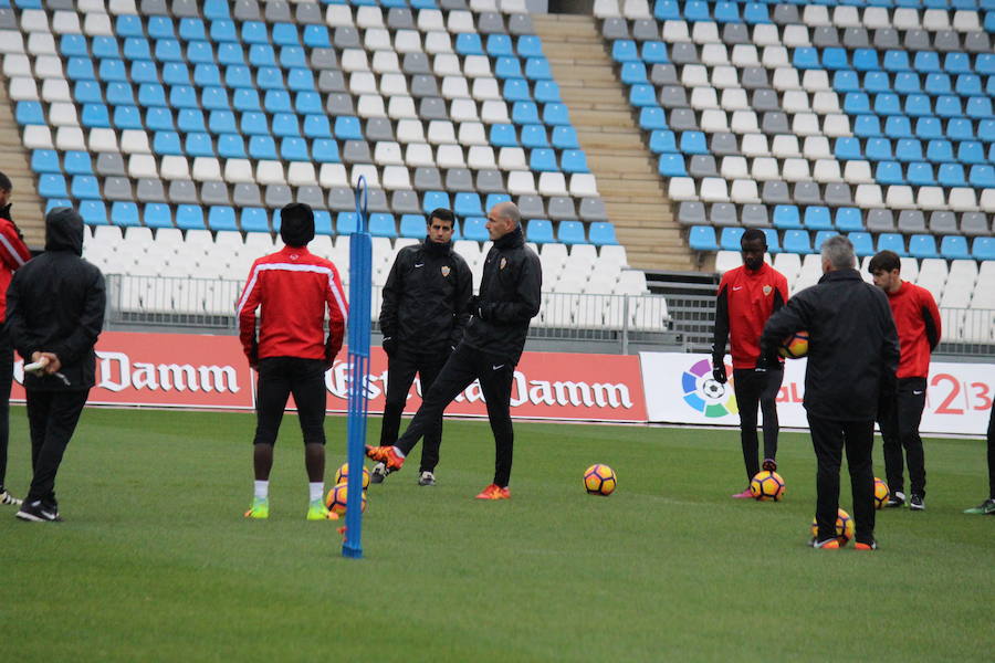 Joaquín y Morcillo apuntan al partido en Cádiz