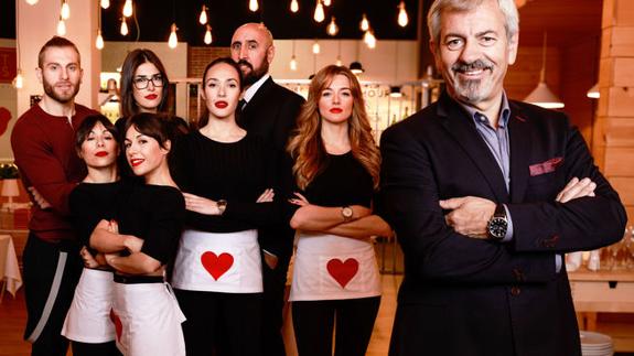 'First Dates' muestra la lengua más larga del mundo