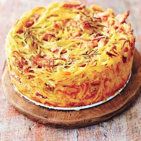 La última de Jamie Oliver, convierte unos espaguetis a la carbonara en una tarta