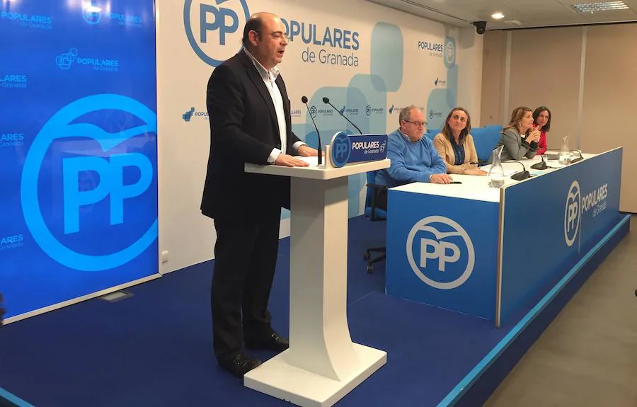 Pérez está "convencido" de que el congreso regional del PP será "el último como oposición"