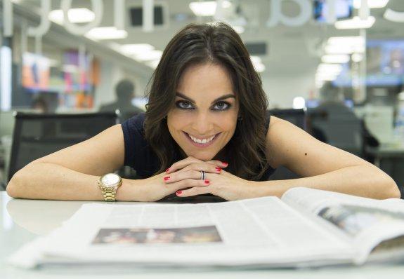 La periodista y escritora Mónica Carrillo.