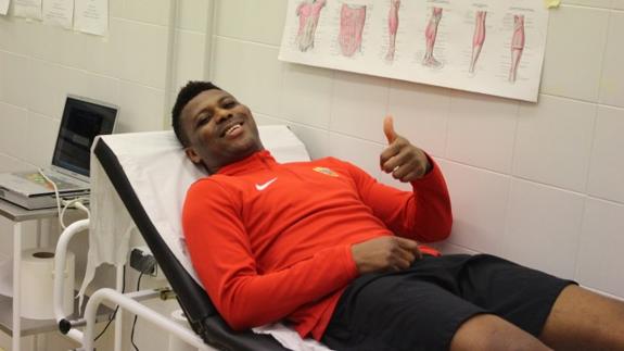 El Almería ficha a Kalu Uche