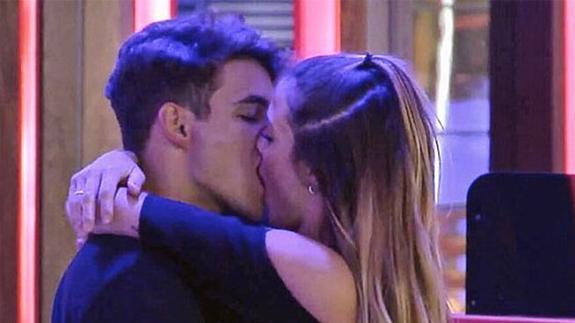 El apasionado beso de Alyson y Antonio en 'GH VIP 5'