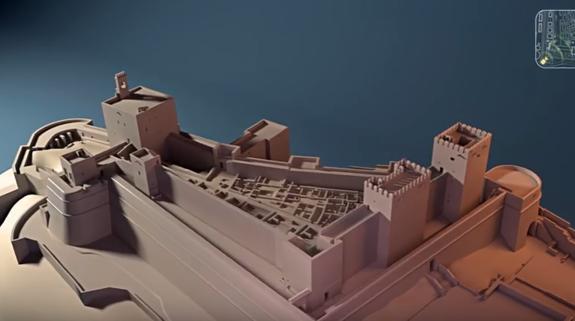 Carlos Álvarez, el futuro arquitecto técnico que muestra la Alcazaba al estilo 'Juego de Tronos'