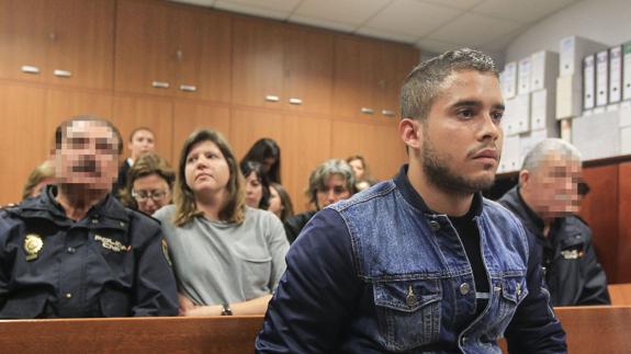 Detenido el hijo de Ortega Cano por incumplir de nuevo la orden de alejamiento de su pareja
