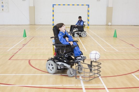 Camilo Cena, jugador y fundador de Los Leones de la Alhambra-Ogíjares, en plena acción.