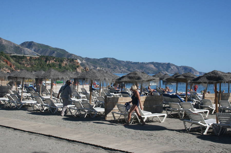 Playa de Burriana, en la localidad malagueña de Nerja.