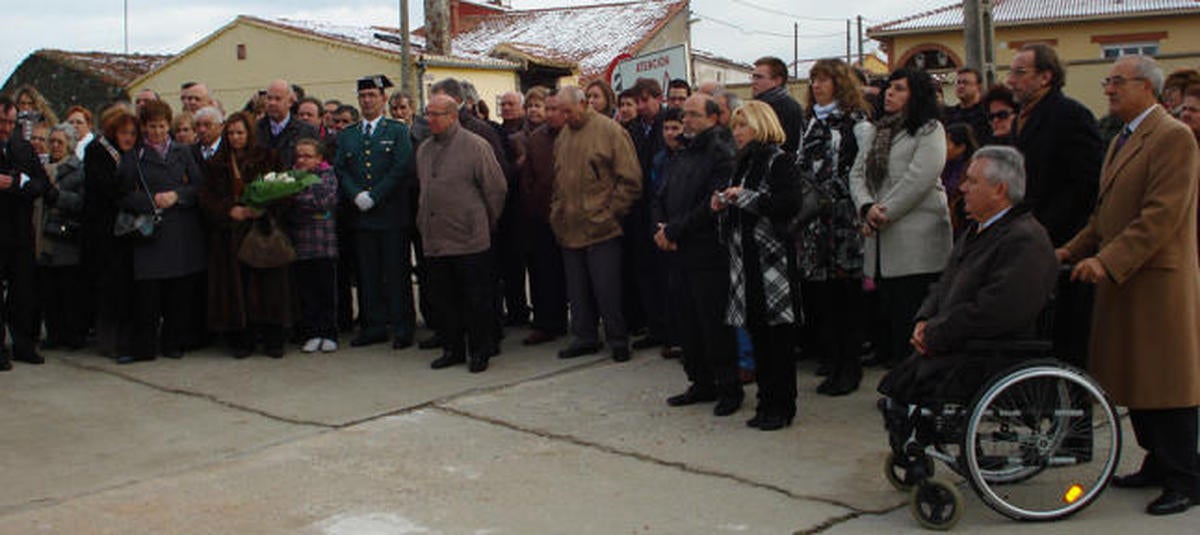 La provincia rinde homenaje al policía Elías García, asesinado por ETA en 1978