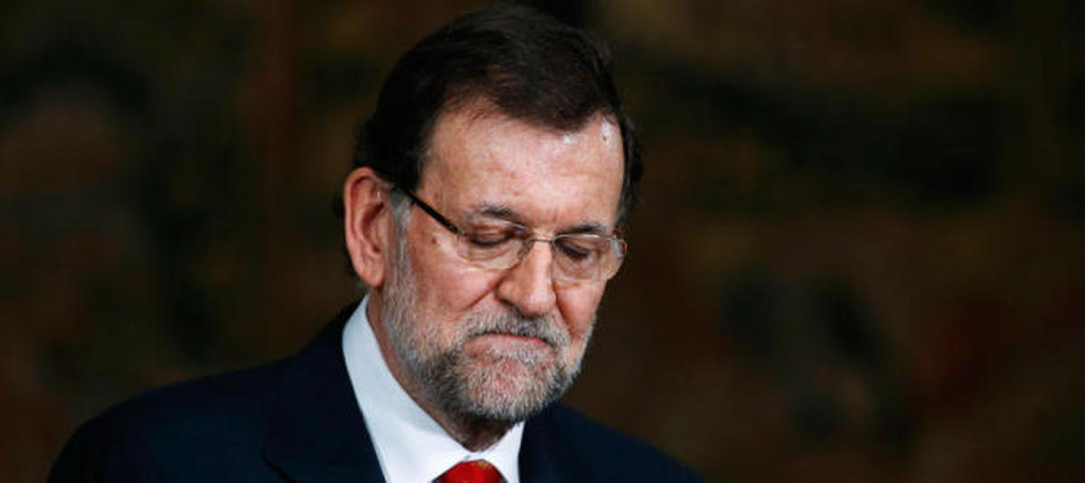 Rajoy hace el avestruz