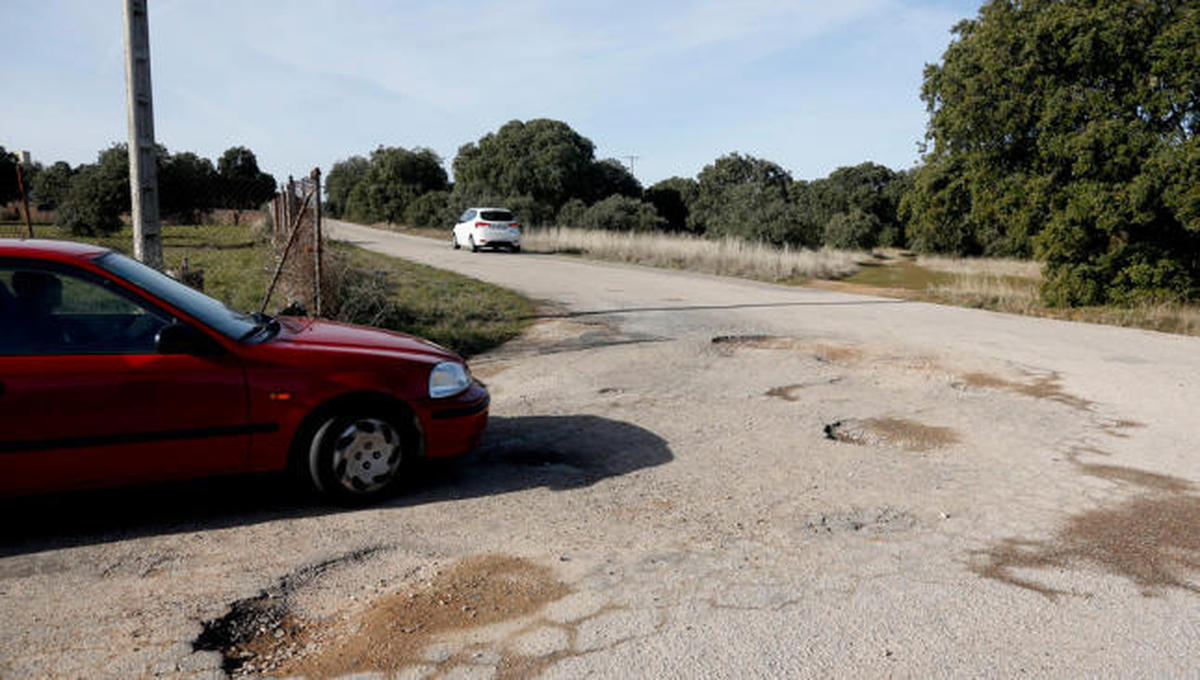 La carretera de Matilla pasa a ser de La Salina y ya podrá ser arreglada