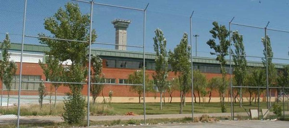 CSIF denuncia la falta de médicos en la prisión de Topas