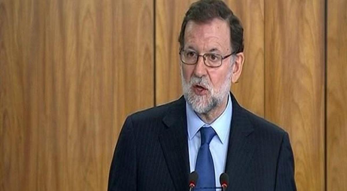 Rajoy respalda a Catalá y Zoido y dice estar dispuesto a ir a la comisión sobre financiación del PP