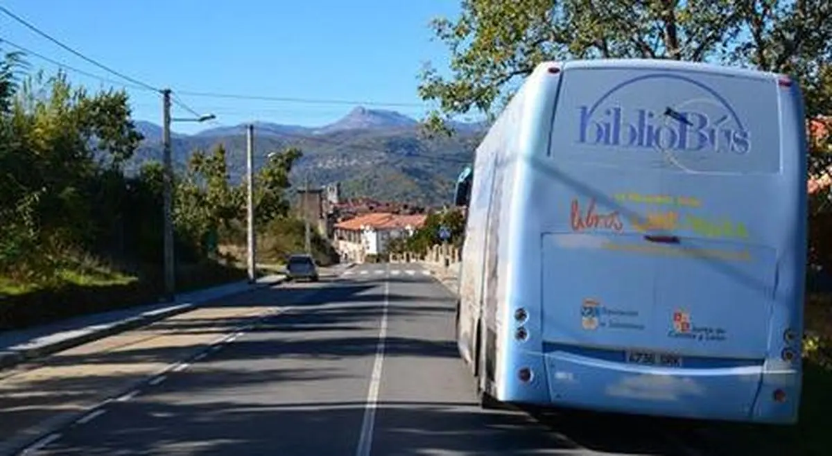 Más de 40 municipios recibirán esta semana la visita del bibliobús