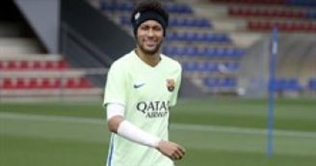 El FC Barcelona remite a Neymar al pago de los 222 millones de su cláusula para permitir su marcha