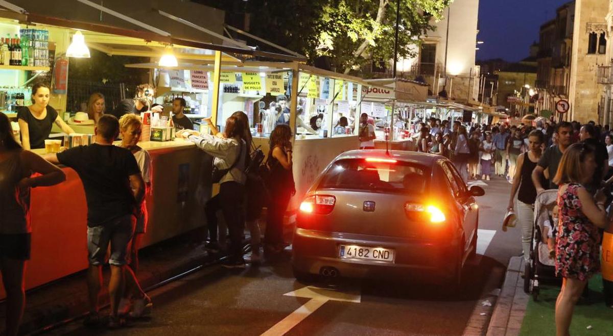 Malestar de vecinos y hosteleros por la zona de casetas de San Pablo