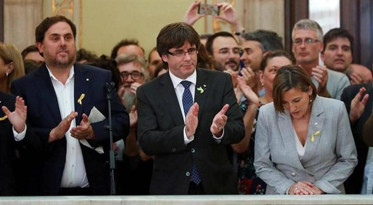 Puigdemont, Junqueras y Forcadell, citados mañana en la Audiencia Nacional para declarar por rebelión