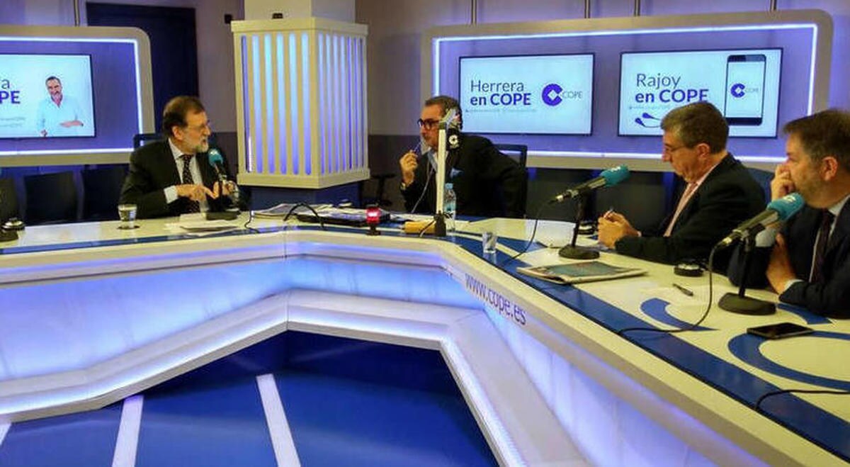 Rajoy cree que Puigdemont y Junqueras están inhabilitados políticamente