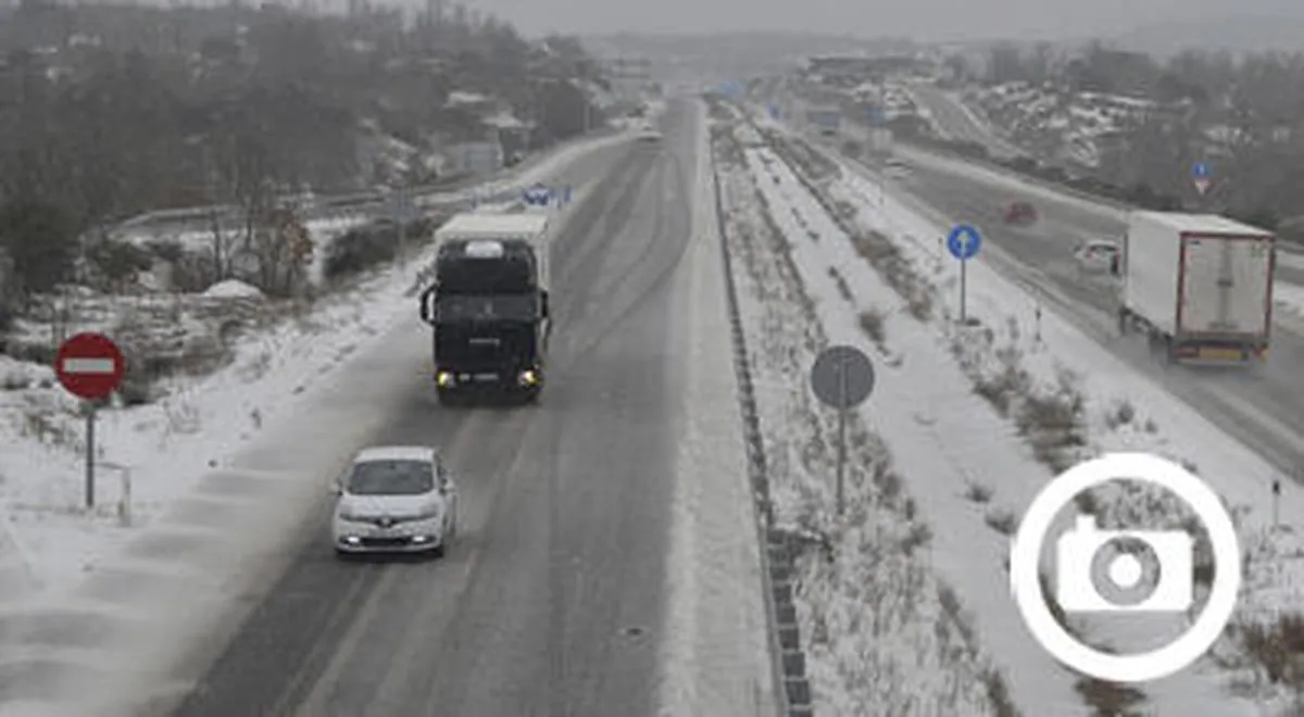 Las carreteras del sureste salmantino, las más afectadas por la nieve