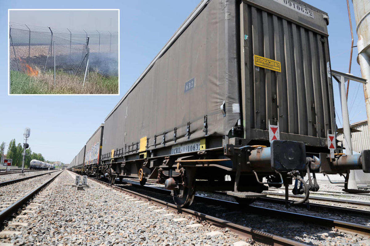 Obligado a parar de urgencia en Tejares un tren tras dejar un reguero de incendios de Gomecello a Moriscos