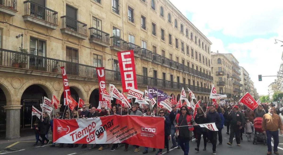 3.000 personas se movilizan por el Primero de Mayo en Salamanca